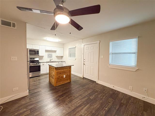 Building Photo - 5928 Fletcher Ave