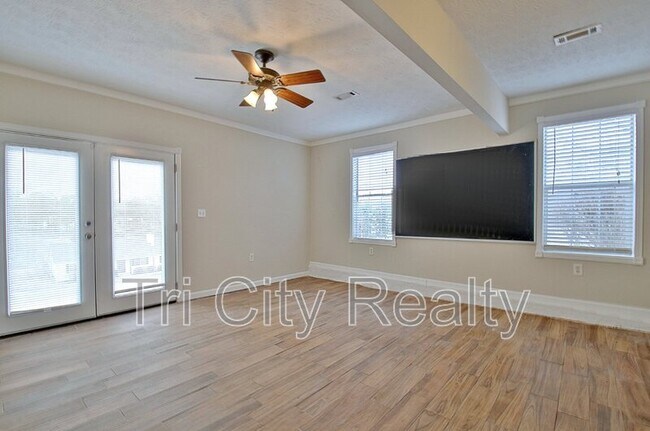 Building Photo - 350 Cobbler Dr