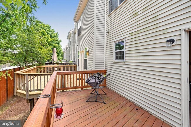 Building Photo - 3819 Watkins Mill Dr