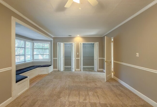 Building Photo - 514 Glenview Dr