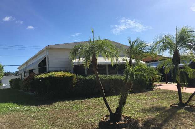 Building Photo - 7777 SE Continental Dr