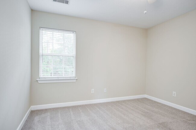 Building Photo - 434 Keeling Ln
