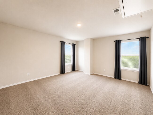 Building Photo - Beautiful 4-bedroom home in Riverstone at Westpointe featuring 2 spacious living areas, a downsta...