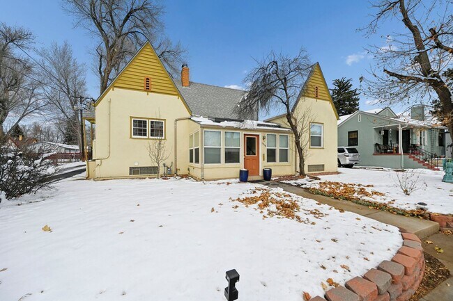 Building Photo - 1318 E Willamette Ave