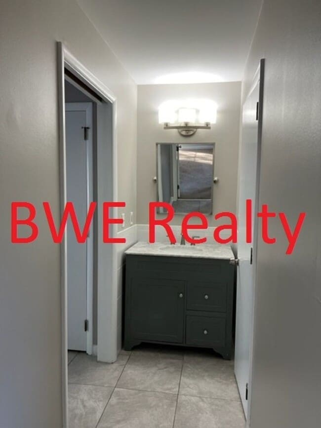 Building Photo - Charming 1-Bedroom Condo In Franklin, TN 37064