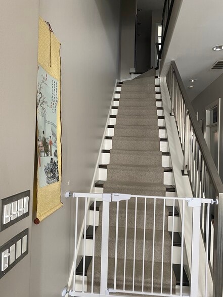 Building Photo - 1631 N Milwaukee Ave