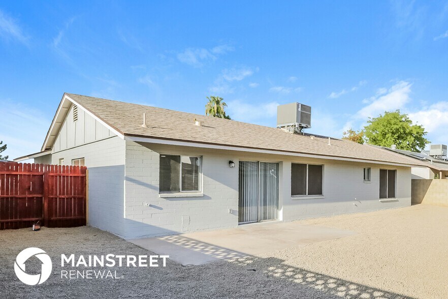 Building Photo - 3522 W Malapai Dr