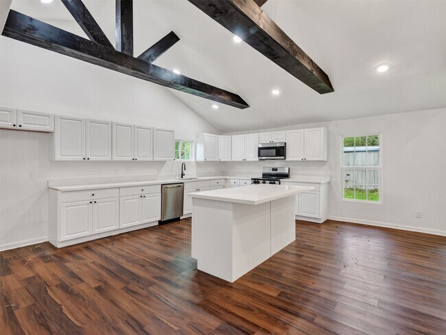 Building Photo - 11515 Iberia Dr