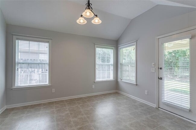 Building Photo - 623 Glenmede Ln