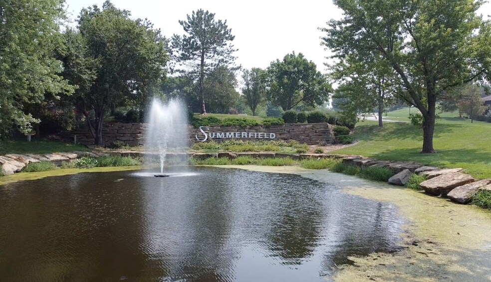 Building Photo - 3755 SW Summerfield Dr