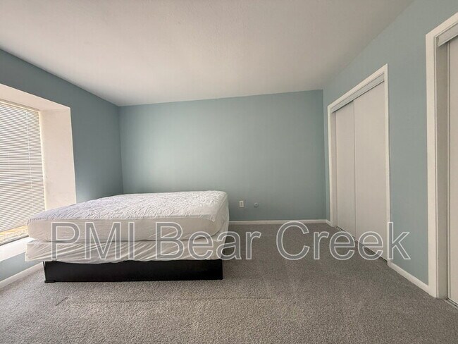 Building Photo - 8523 Hearth Dr