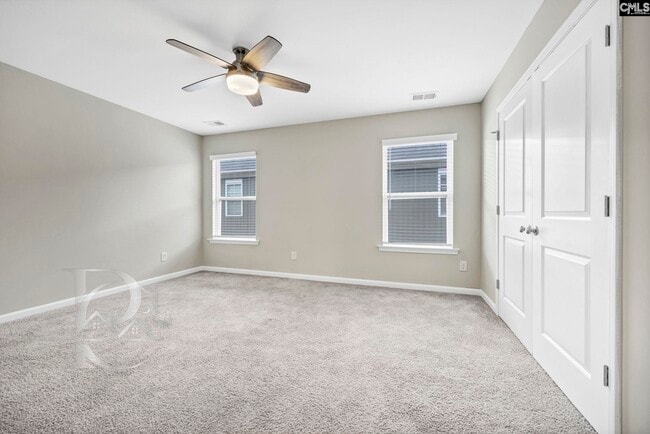 Building Photo - 131 Hunters Grove Dr