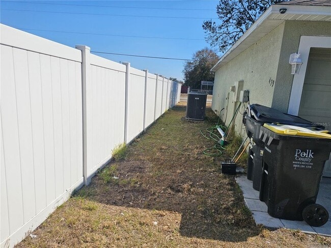 Building Photo - 479 Cardinal Ct