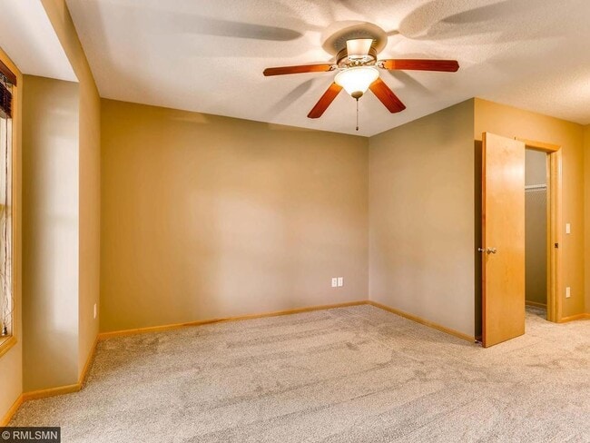 Building Photo - 790 Parkside Ln
