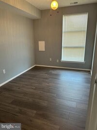 Building Photo - 2727 Rhawn St