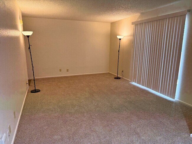 Building Photo - Move-In Special.  ½ off the first full month's rent with a 12 month lease
