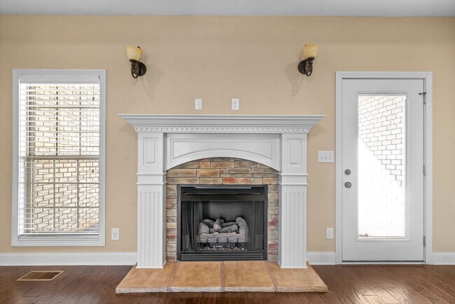 Building Photo - 3176 Porter Hills Dr