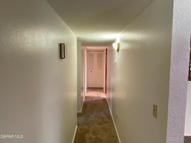 Building Photo - 214 Montego Bay Dr