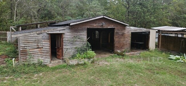 Building Photo - 3864 Wendell St