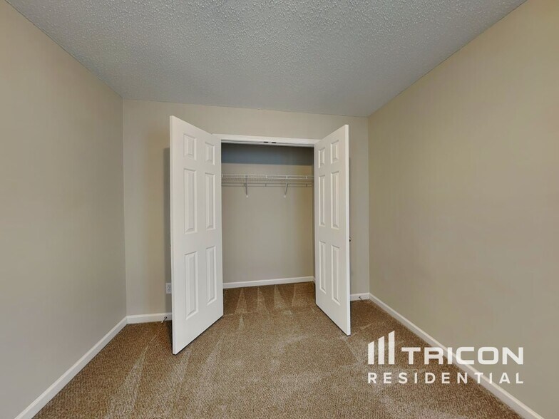 Building Photo - 5040 Liberty Hall Cir