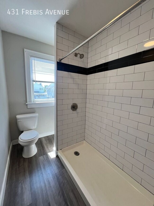 Building Photo - 431 Frebis Ave