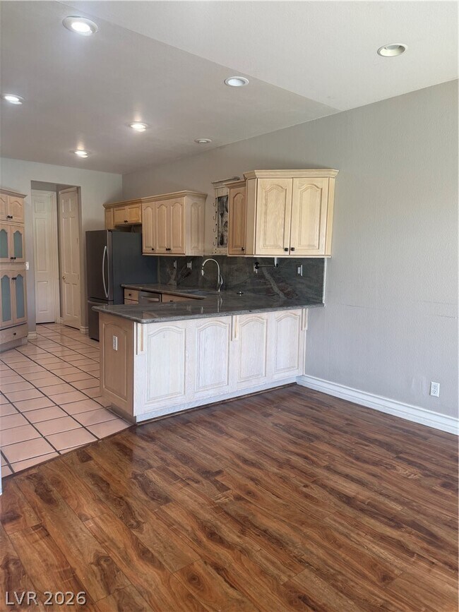 Building Photo - 3167 Lido Isle Ct