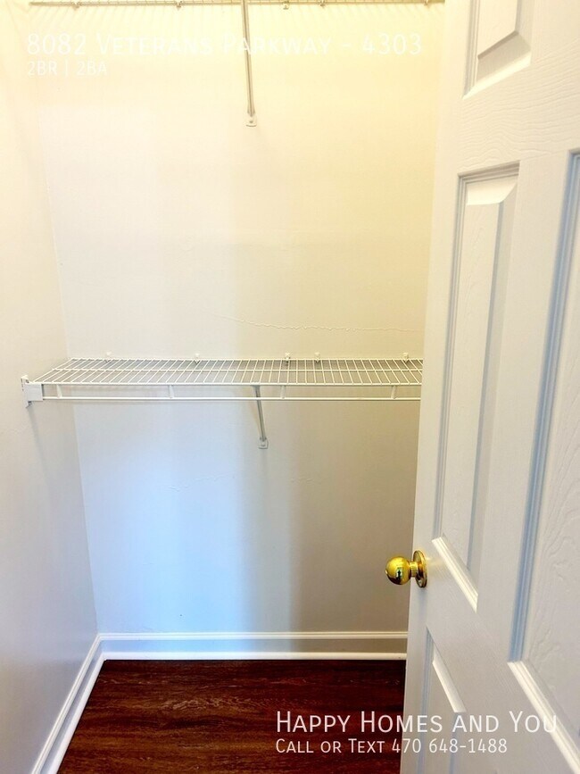 Building Photo - 8082 Veterans Pkwy