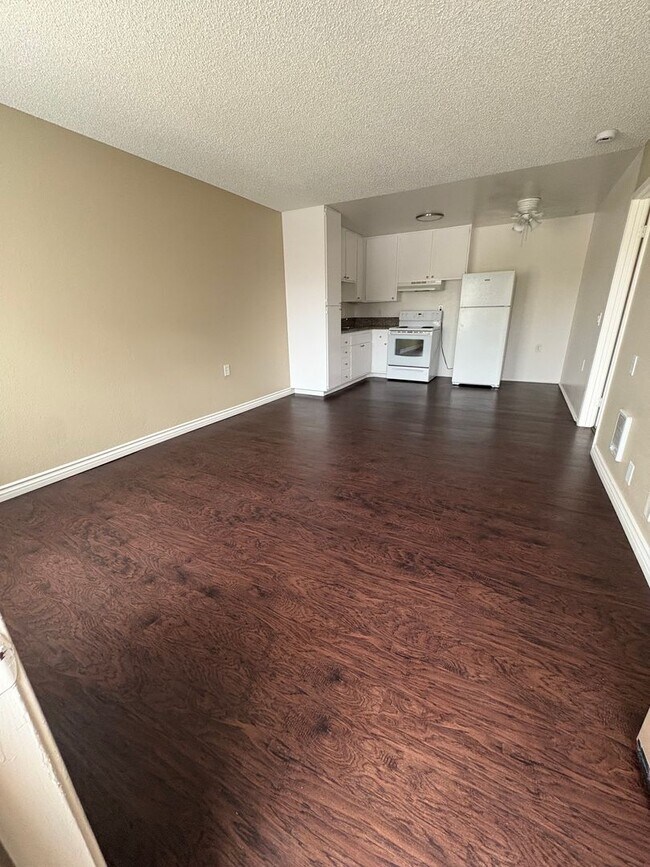 Building Photo - 1 Bedroom, 1 Bath - 55+ Senior Living Community