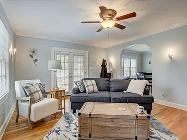 Building Photo - 528 W 43rd St