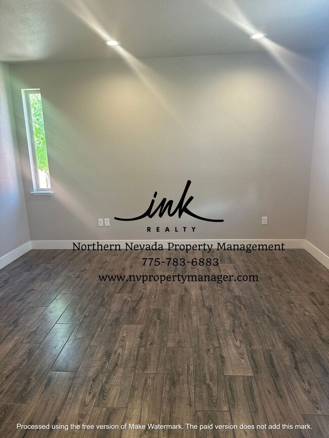 Building Photo - 1218 W Cottage Loop