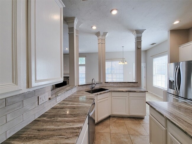 Building Photo - 31406 Capella Cir