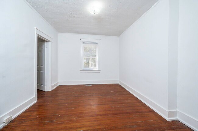 Building Photo - 2601 2nd Ave