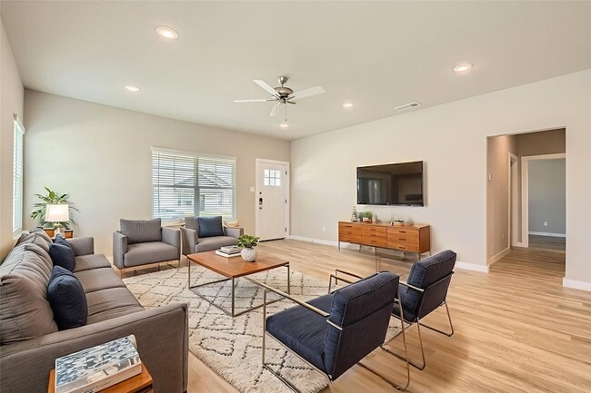 Building Photo - 4602 Coachwhip Ln