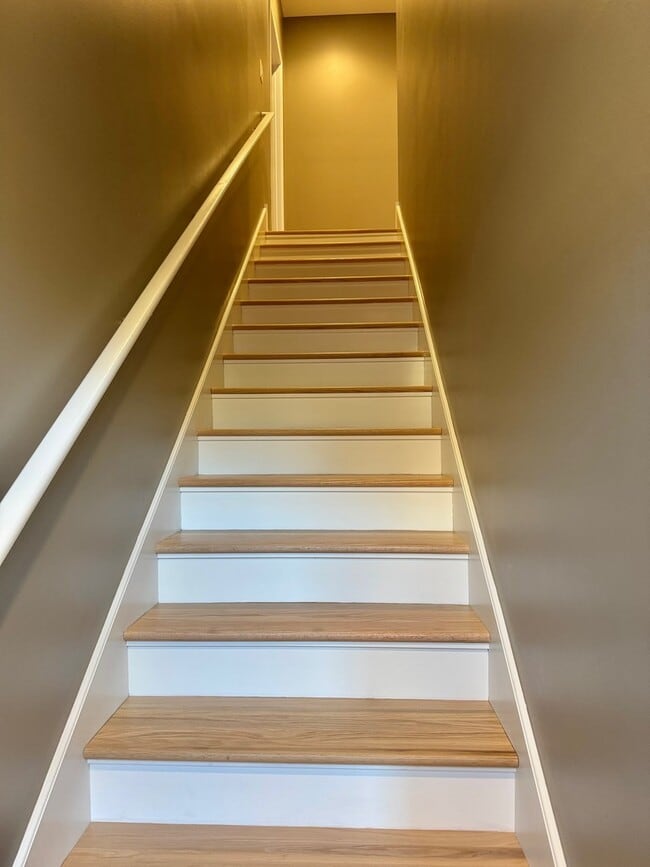 Building Photo - 1522 Stonegate Manor