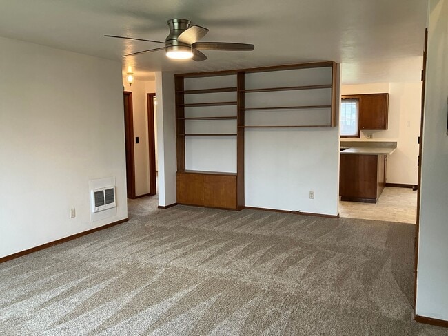 Building Photo - *Half-Off 1st Month's Rent!* Charming Three Bedroom Home