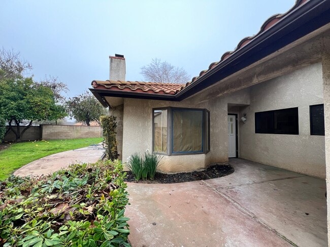 Building Photo - COMING SOON- Beautiful 3-bedroom Home for rent- West Side