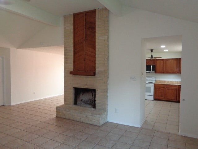 Building Photo - 19602 Southaven Dr