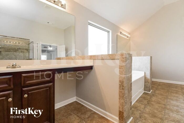 Building Photo - 3744 Beech Bottom Ln