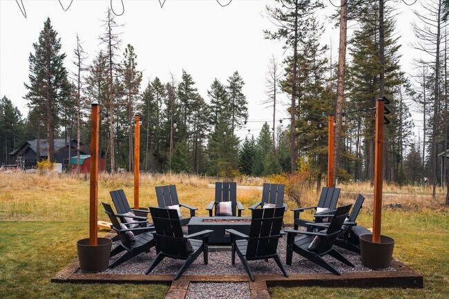 Building Photo - 323 Deer Creek Rd