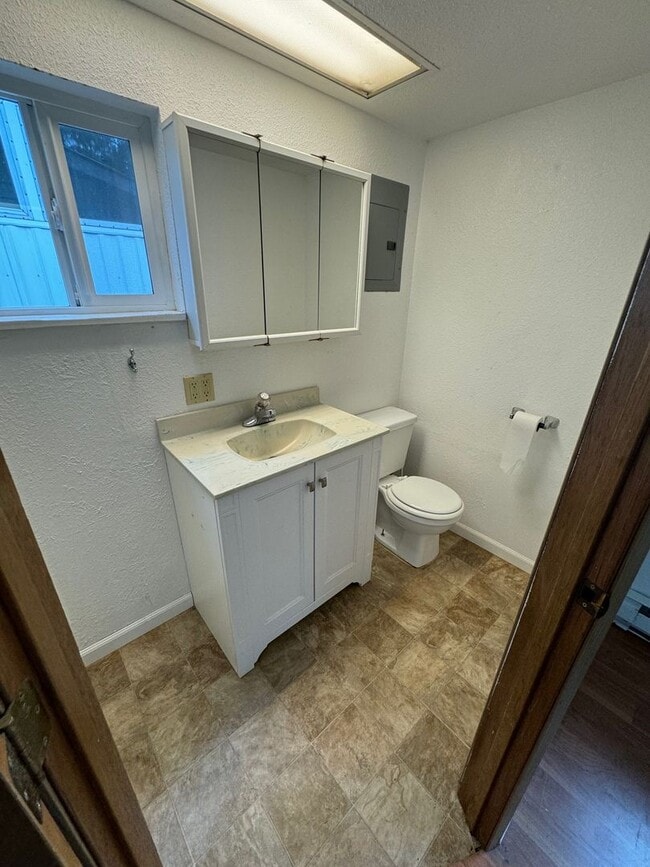 Building Photo - STATUS: UNAVAILABLE; RENTED -R287B- | $149...