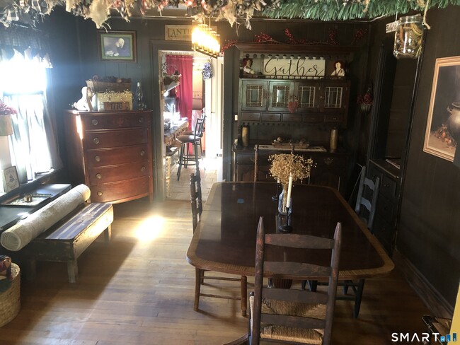 Building Photo - 317 Garden St