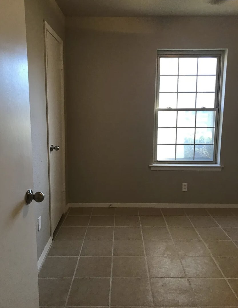 Bedroom 2 - 516 Mustang Drive