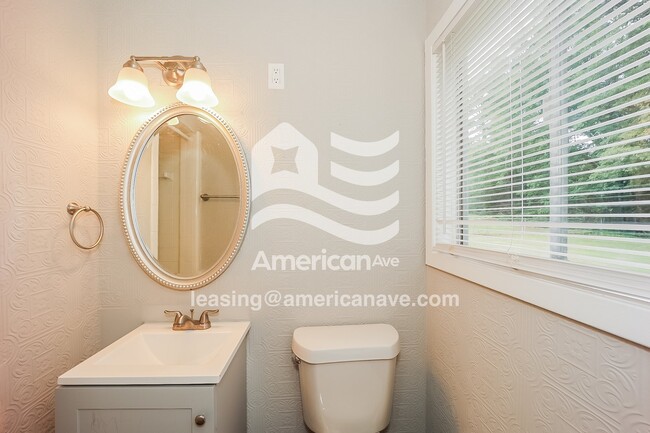 Building Photo - 1983 Monaco Dr