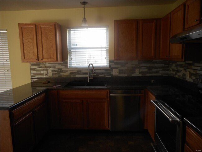 Building Photo - 219 Hawksbury Pl