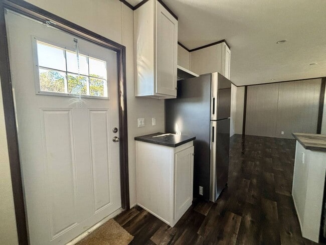 Building Photo - 2101 Ladnier Rd