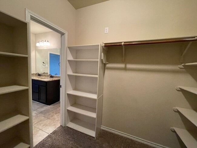 Building Photo - 3240 Valentino Dr