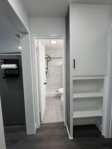 Building Photo - 40585 Sanalamar Dr