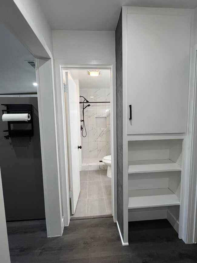 Building Photo - 40585 Sanalamar Dr