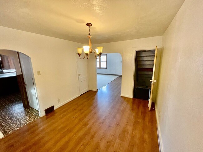 Building Photo - 120 Cotter Rd