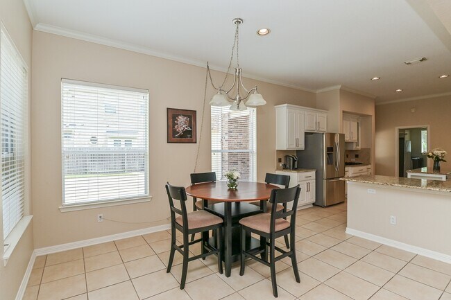 Building Photo - 7218 Spring Run Ln